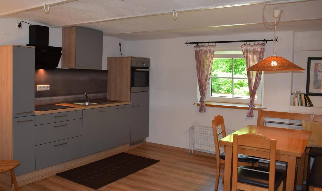 Ferienwohnungen Dornroeschen Weissensberg Exterior foto